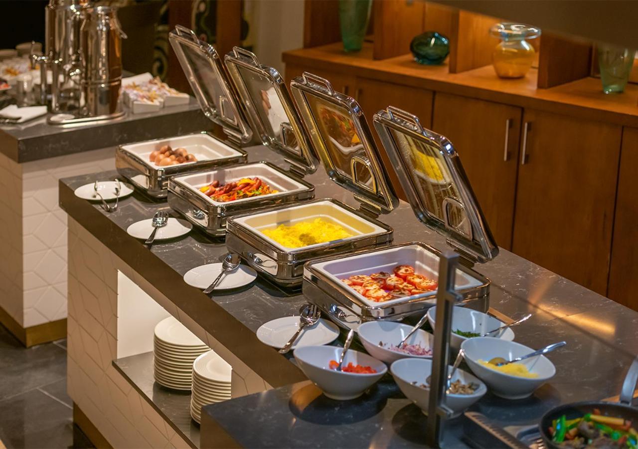Crystal Inn Hotel - Alamein (Adults Only) เอลอาลาเมน ภายนอก รูปภาพ A chafing dish buffet